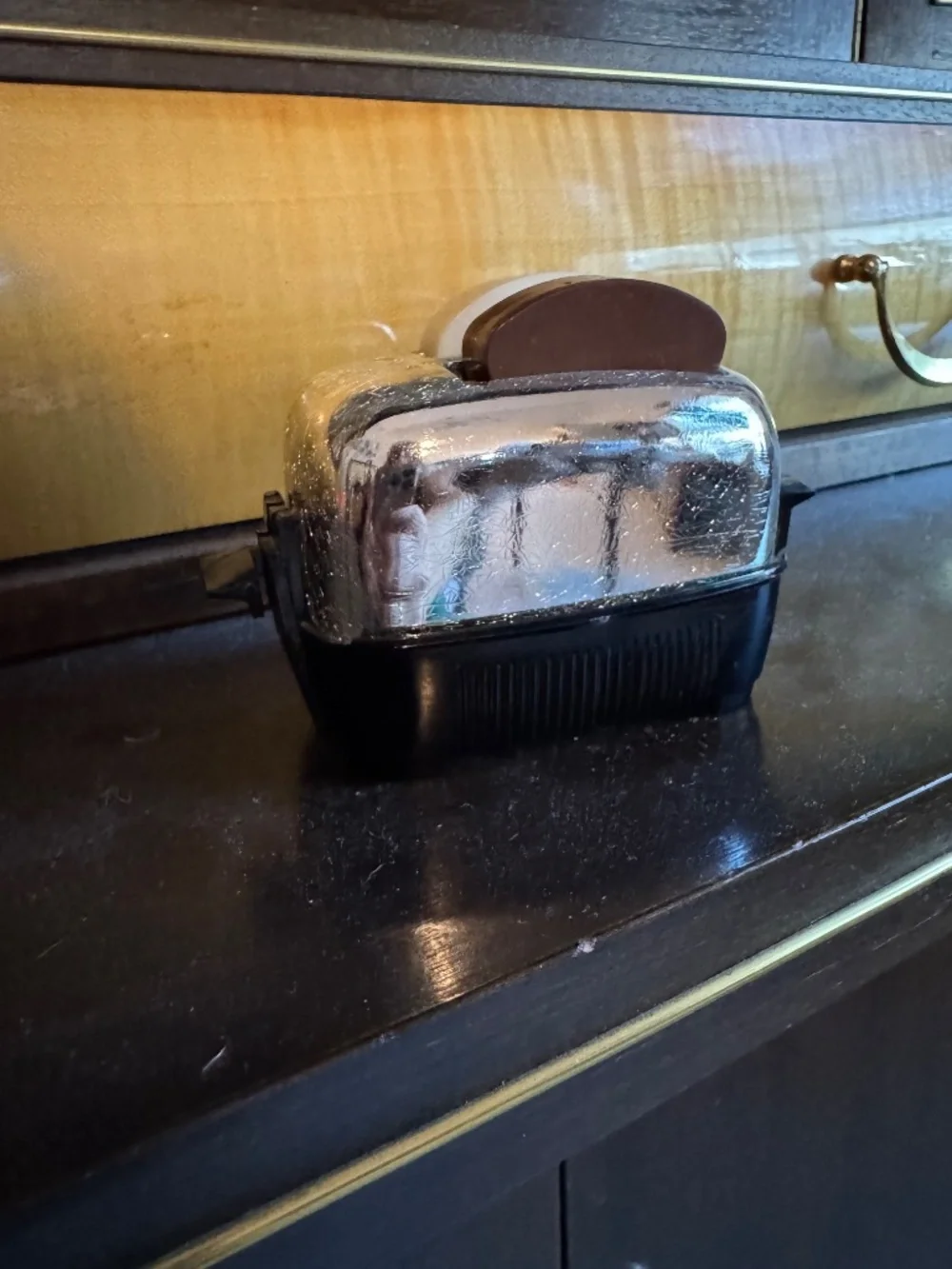 Vintage chrome toaster salt and pepper shaker